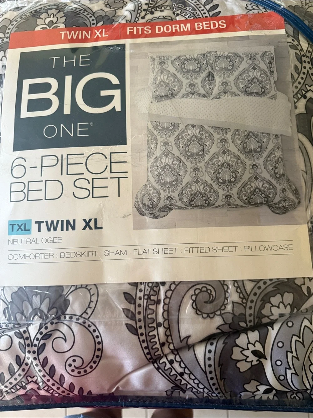 The Big One Twin XL 6-Piece Paisley Duvet Set in Gray and Cream